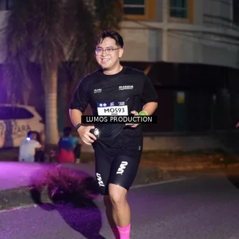 Runner Photo 7983478