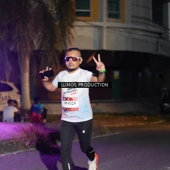Runner Photo 7983520