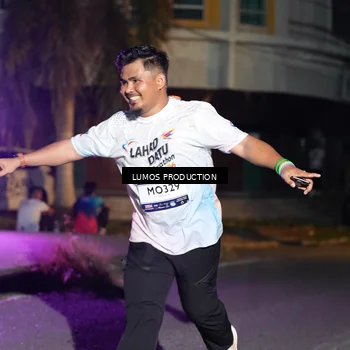Runner Photo 7983664