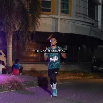 Runner Photo 7983671