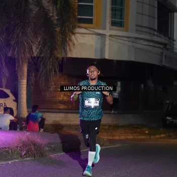 Runner Photo 7983676