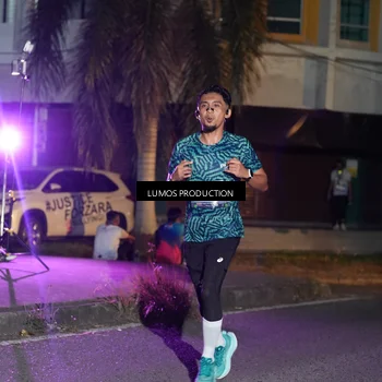 Runner Photo 7983690