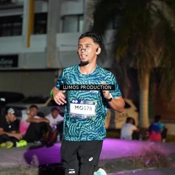 Runner Photo 7983713