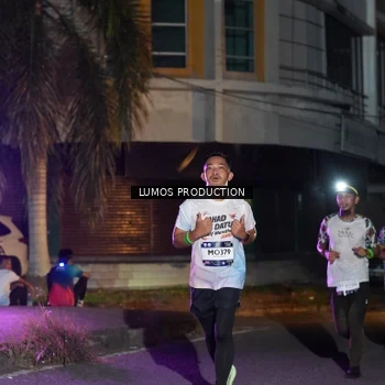 Runner Photo 7983746