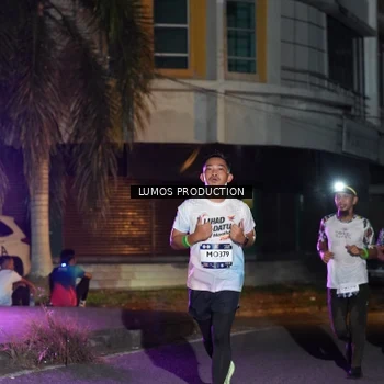 Runner Photo 7983747