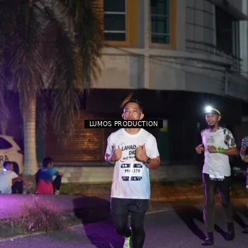 Runner Photo 7983751
