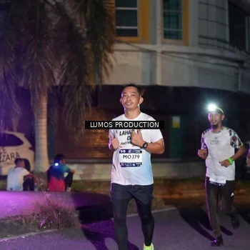 Runner Photo 7983757