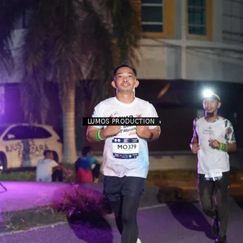 Runner Photo 7983768
