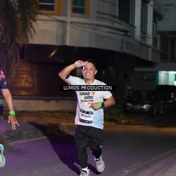 Runner Photo 7983963