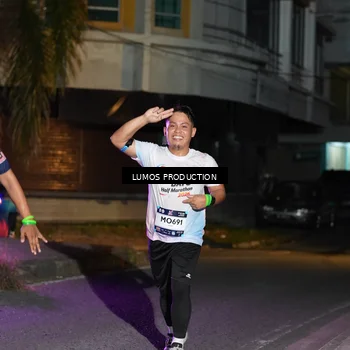 Runner Photo 7983965