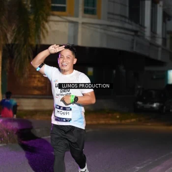 Runner Photo 7983976