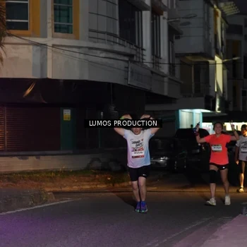 Runner Photo 7983980