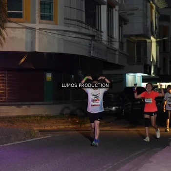 Runner Photo 7983984