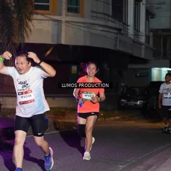 Runner Photo 7984012