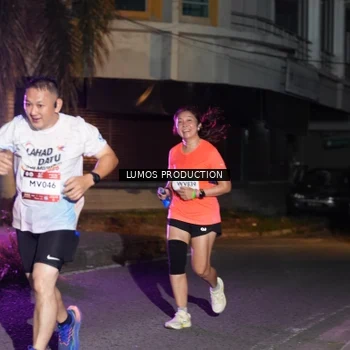 Runner Photo 7984022