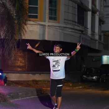 Runner Photo 7984064