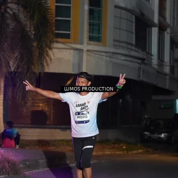 Runner Photo 7984070