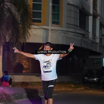 Runner Photo 7984071