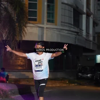 Runner Photo 7984075