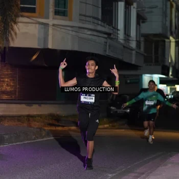 Runner Photo 7984111