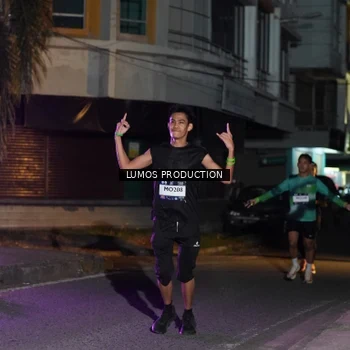 Runner Photo 7984115