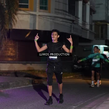 Runner Photo 7984118
