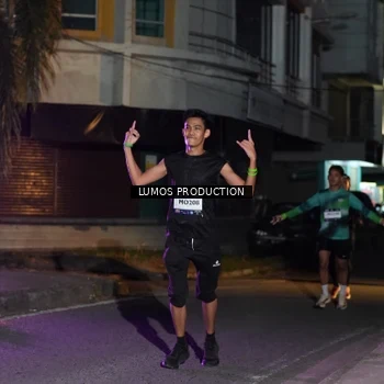 Runner Photo 7984120