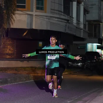 Runner Photo 7984129