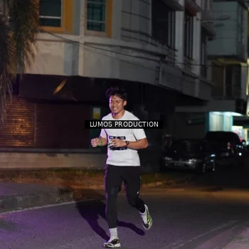 Runner Photo 7984159