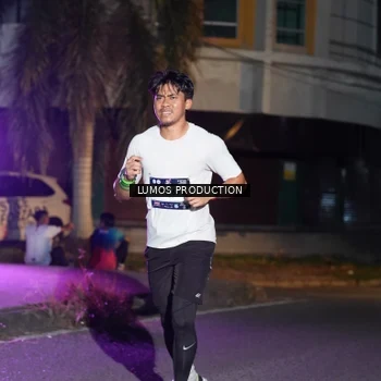 Runner Photo 7984176