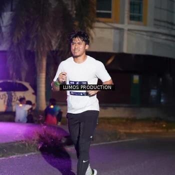 Runner Photo 7984177