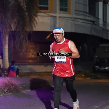 Runner Photo 7984211