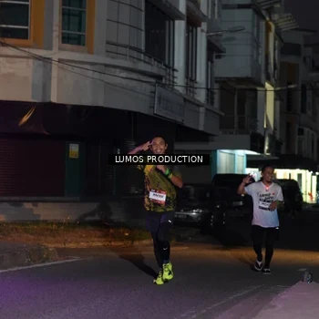 Runner Photo 7984283