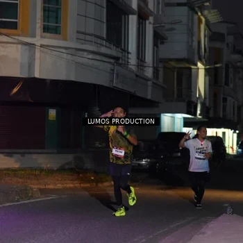 Runner Photo 7984284