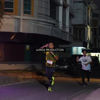 Runner Photo 7984285