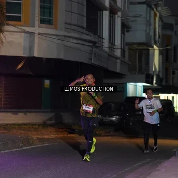 Runner Photo 7984287