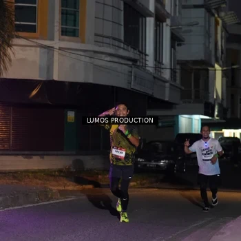 Runner Photo 7984288