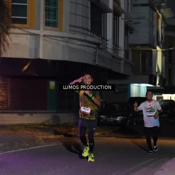 Runner Photo 7984289