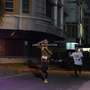 Runner Photo 7984291