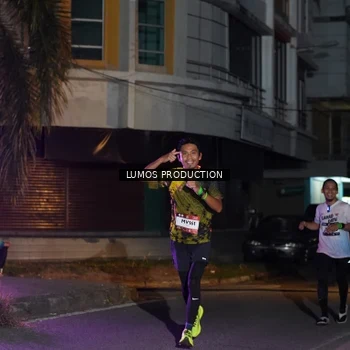 Runner Photo 7984293