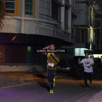 Runner Photo 7984294