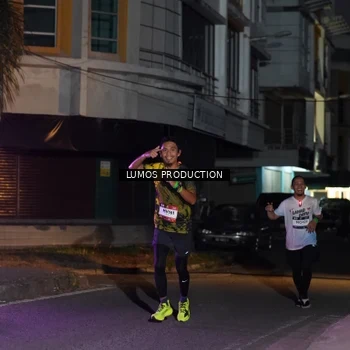 Runner Photo 7984295