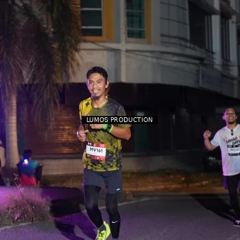 Runner Photo 7984309
