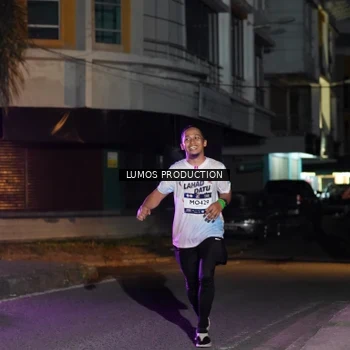 Runner Photo 7984318