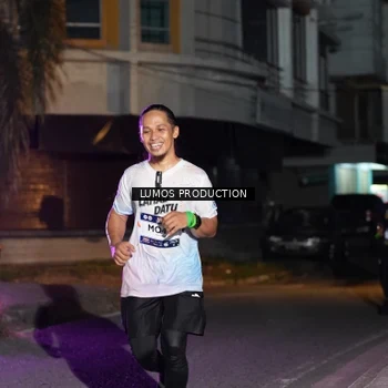 Runner Photo 7984335