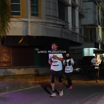 Runner Photo 7984367