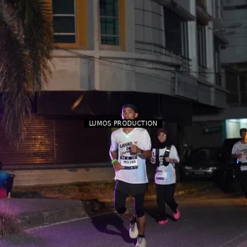 Runner Photo 7984376