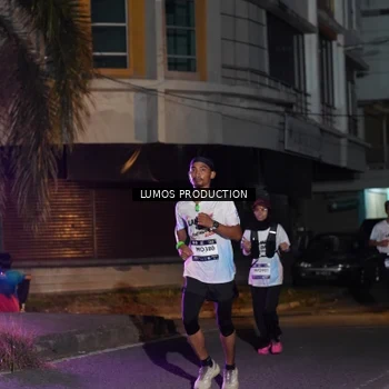 Runner Photo 7984380