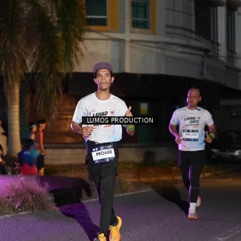 Runner Photo 7984416
