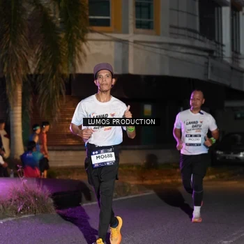 Runner Photo 7984417